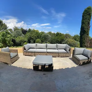 https://castellaras-le-vieux.fr-provencehotel.com